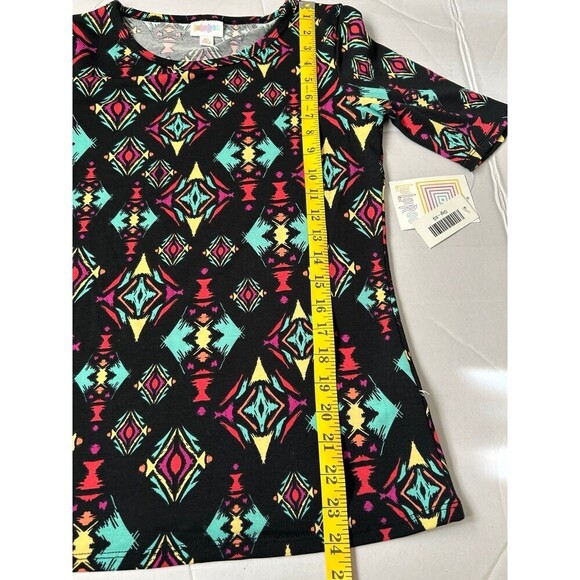 Lularoe Gigi Womens t-shirt Size XS NWT - Picture 6 of 6